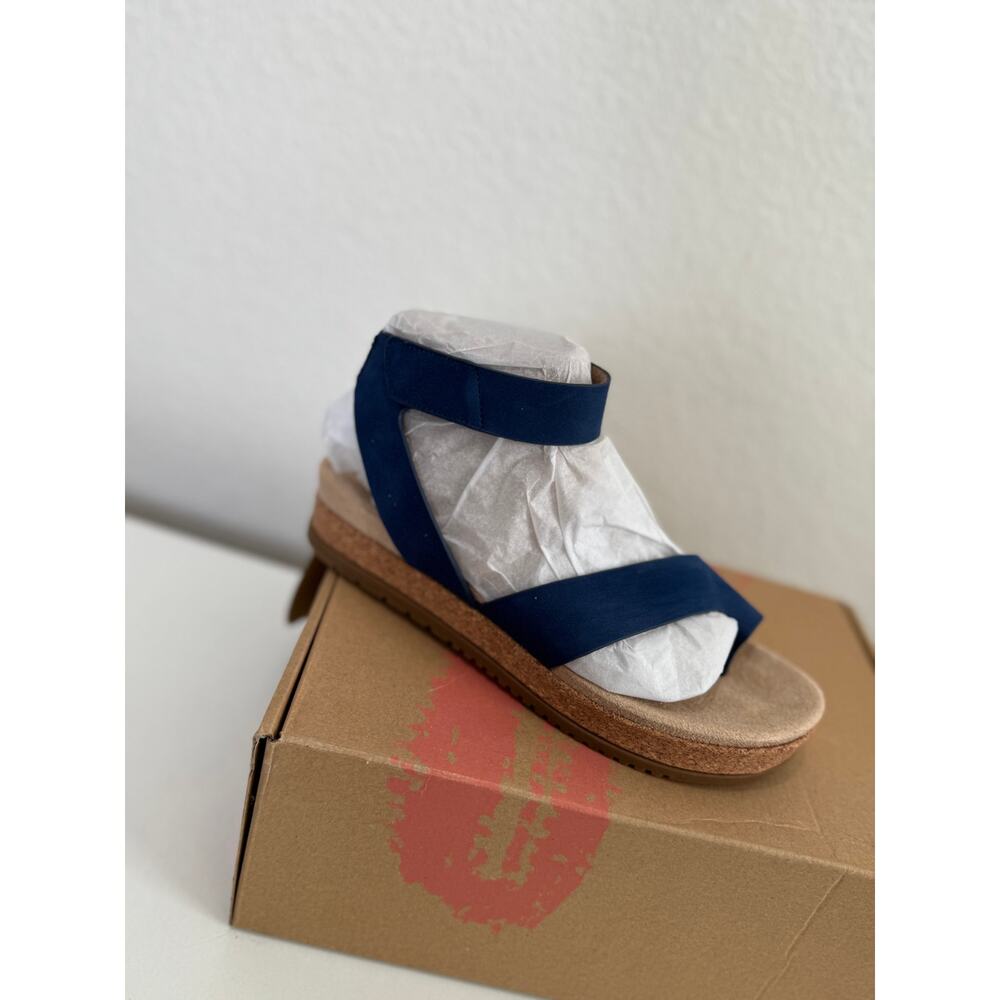 NIB Women's SOUL Naturalizer Women's Divina Sandal Blue Strap Summer  6.5 - Picture 11 of 11